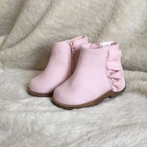 2 for $10 / Gymboree Light Pink Booties